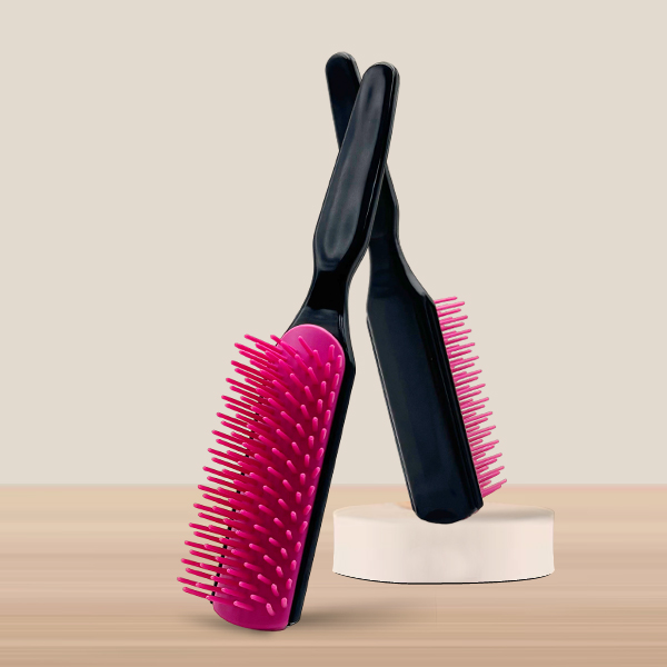 PLASTIC HAIR BRUSH